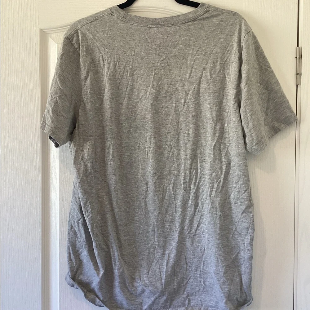 Adidas Gray mens Tee with Camo Logo size XL EUC
